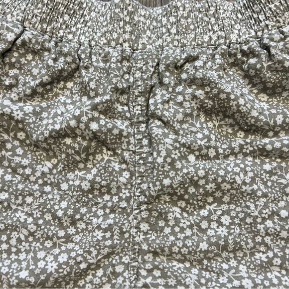 Abercrombie Kids Gray White Floral Textured High Waist Elastic Waist Shorts15 16 - Picture 5 of 8